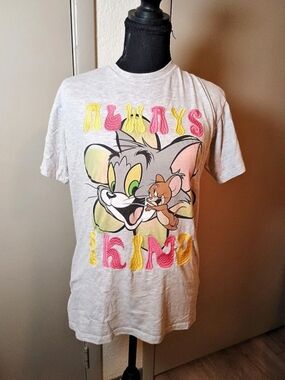 Tom and Jerry Graphic Tee  XXS (00) Gray